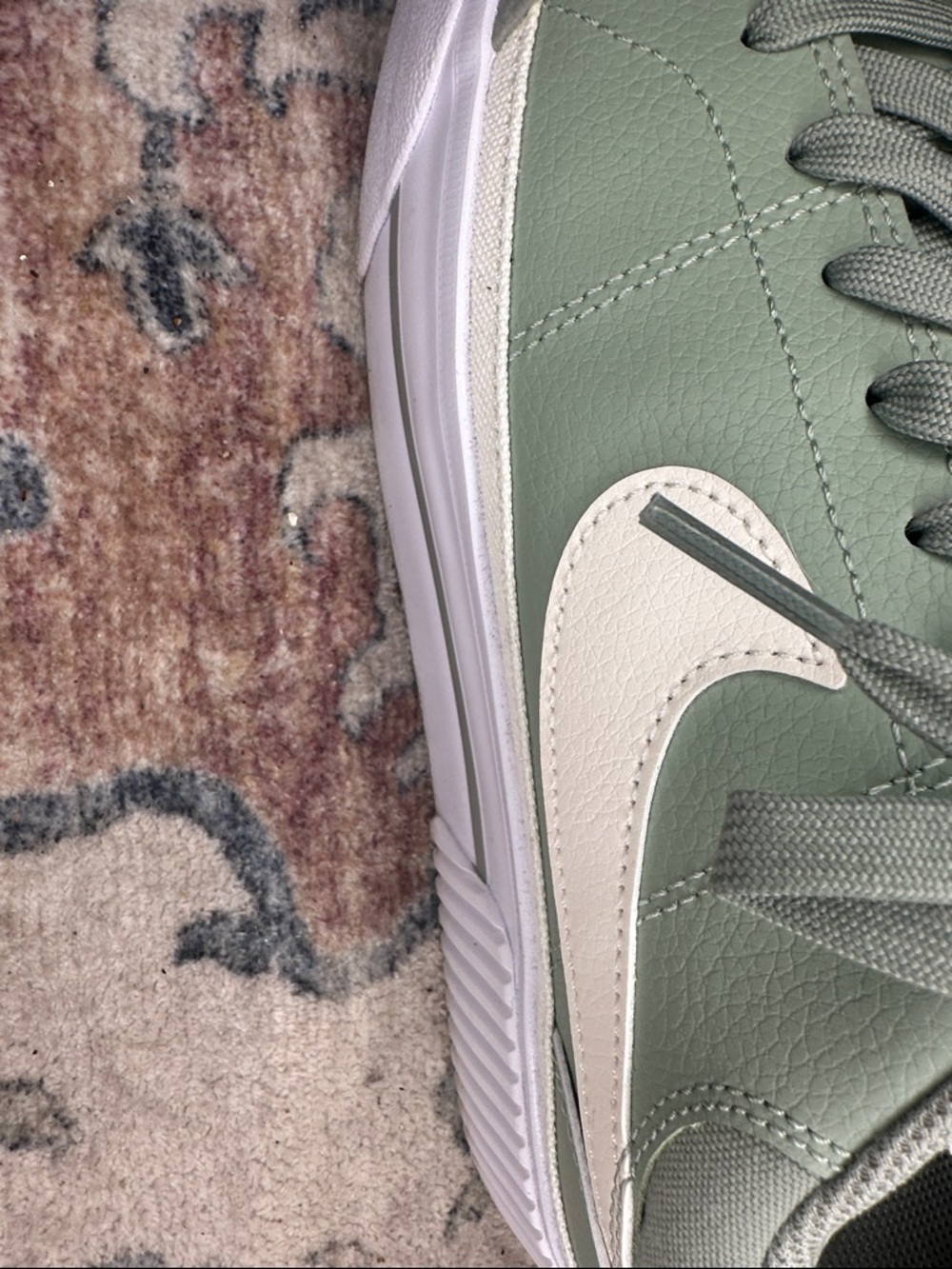 Nike Women’s Sneakers in Sage Green and Cream - Picture 6 of 9